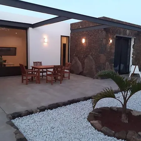 Casa Noe Feriehus Lajares